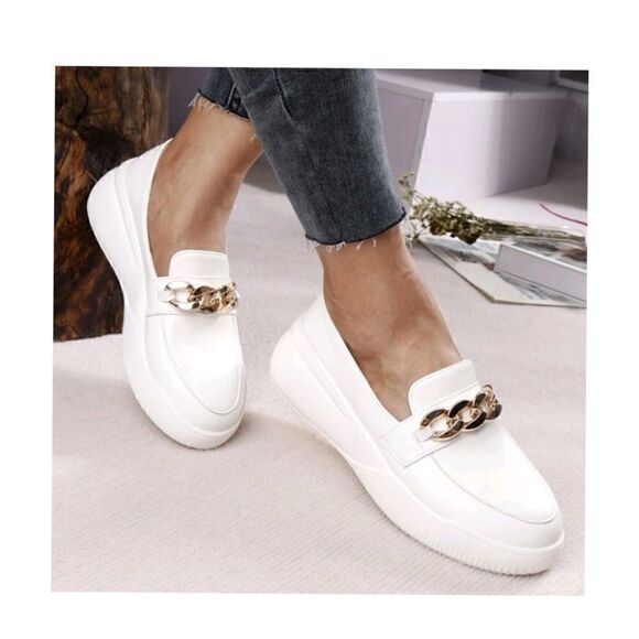 Women's Lug Sole Loafers in White NWOT Size 39 or 8.5 With Buckle - Picture 2 of 13